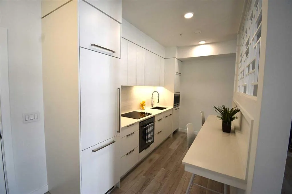 3125 39 Street NW, #205