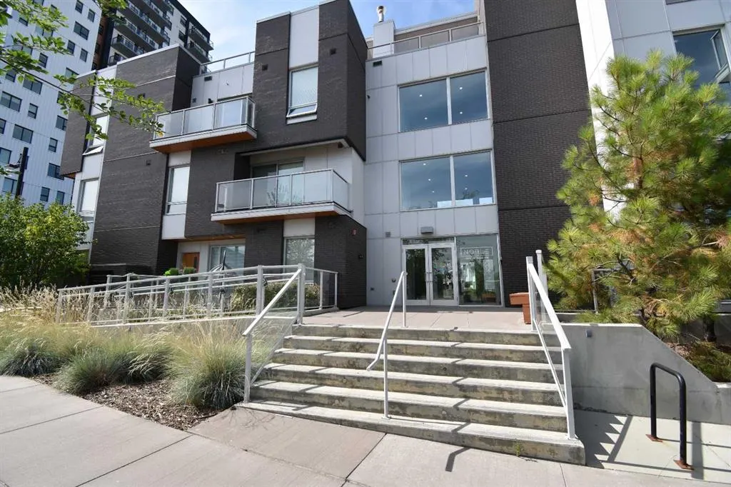 3125 39 Street NW, #205