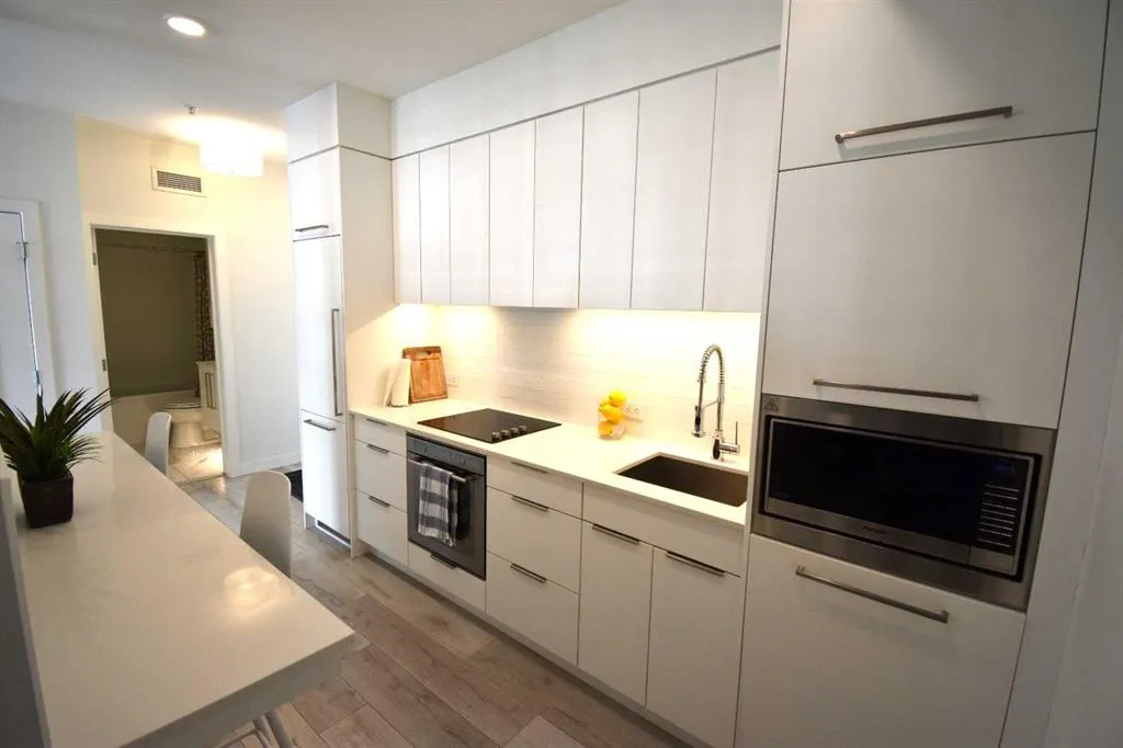 3125 39 Street NW, #205