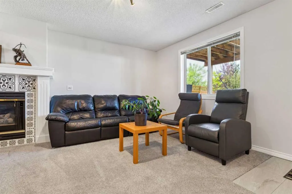 179 Hidden Spring Close NW