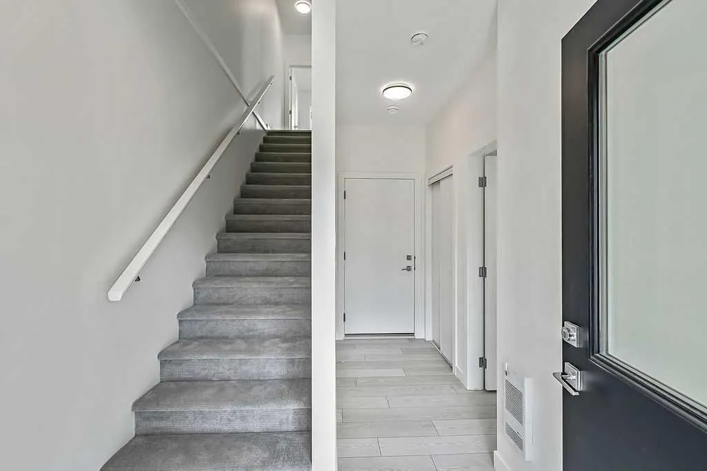 1862 Cornerstone Boulevard NE, #405