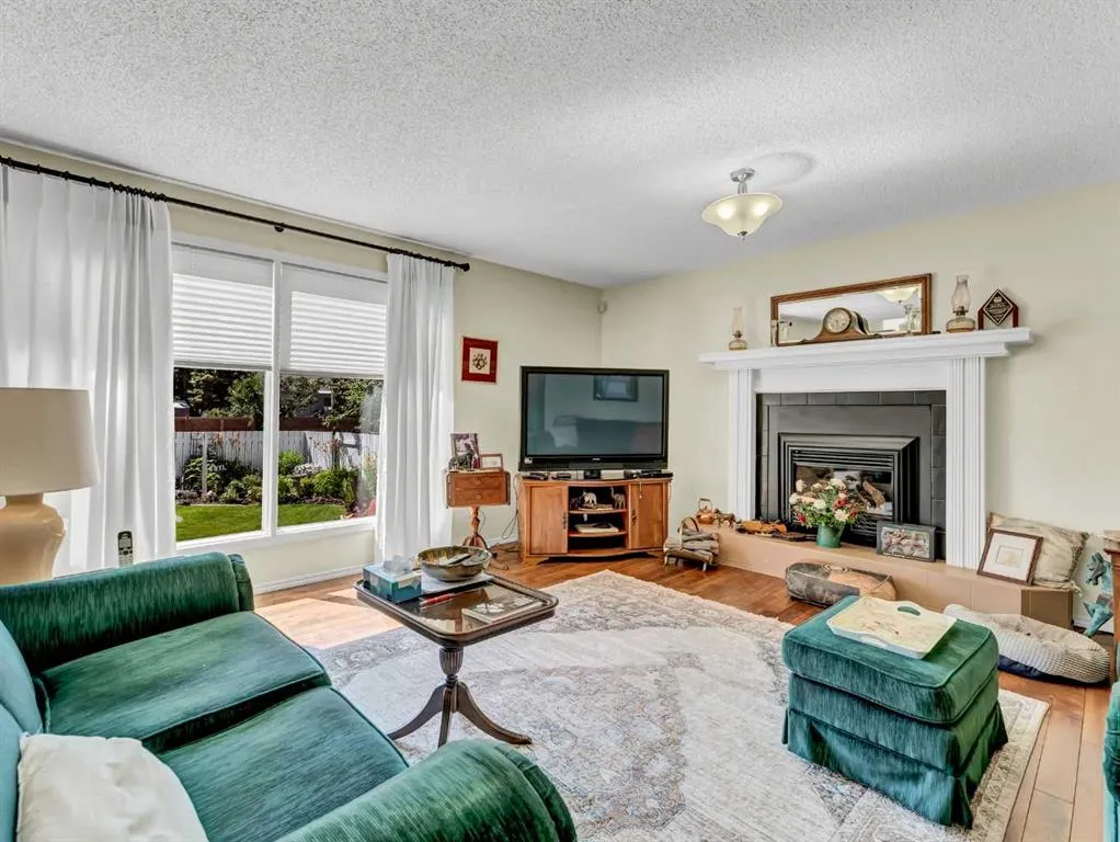 451 Sprague Way SE