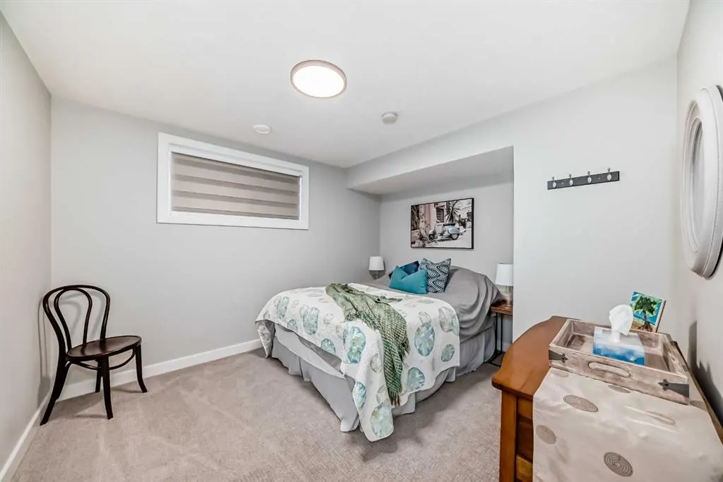100 Sundown Grove