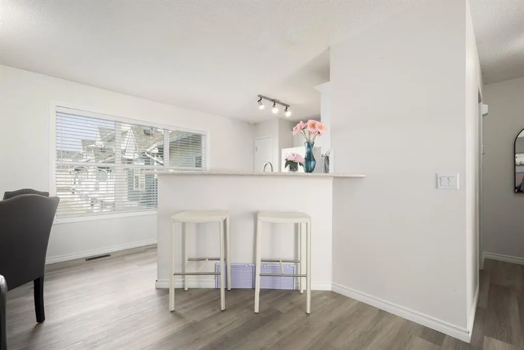 232 Mckenzie Towne Link SE