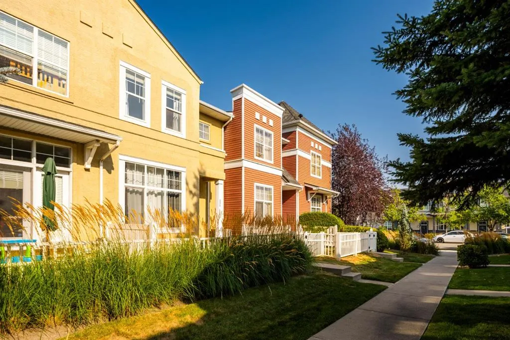 232 Mckenzie Towne Link SE