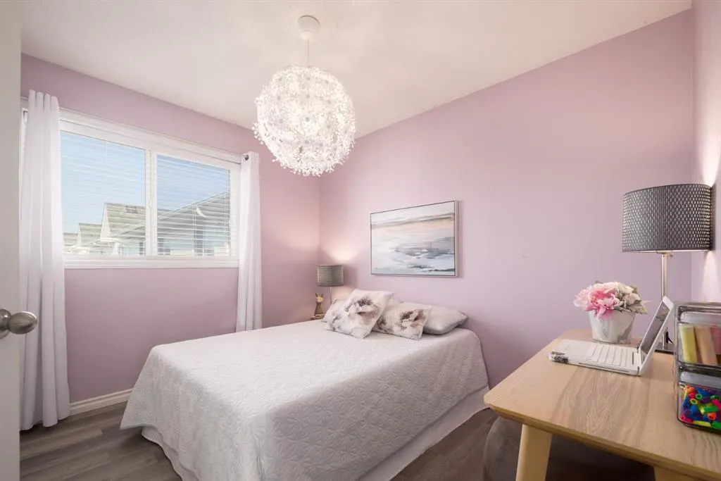 232 Mckenzie Towne Link SE