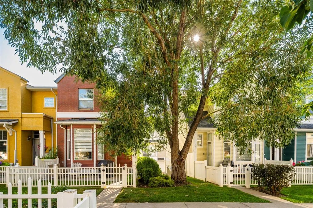 232 Mckenzie Towne Link SE