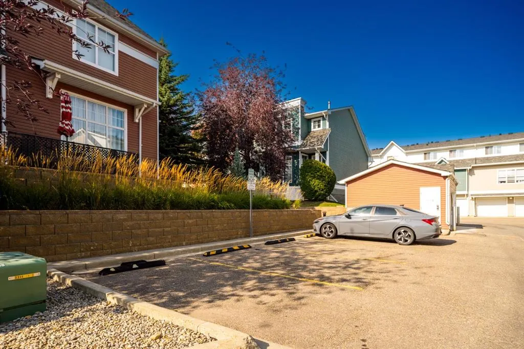 232 Mckenzie Towne Link SE