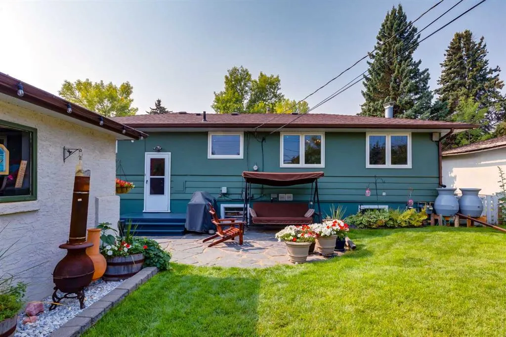 48 Chancellor Way NW