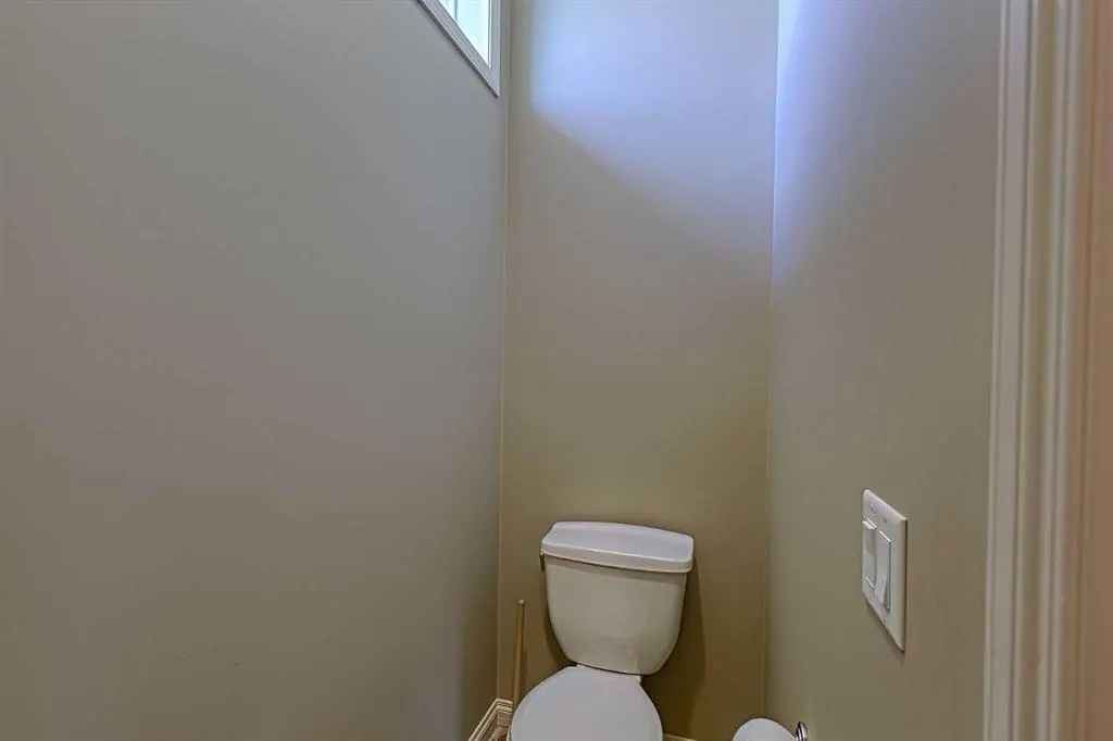223 Sunset Square