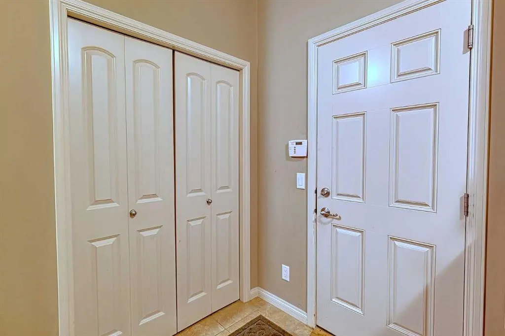 223 Sunset Square