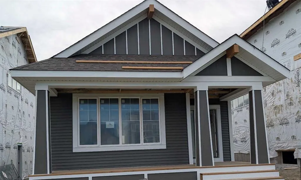116 Mitchell Way NW
