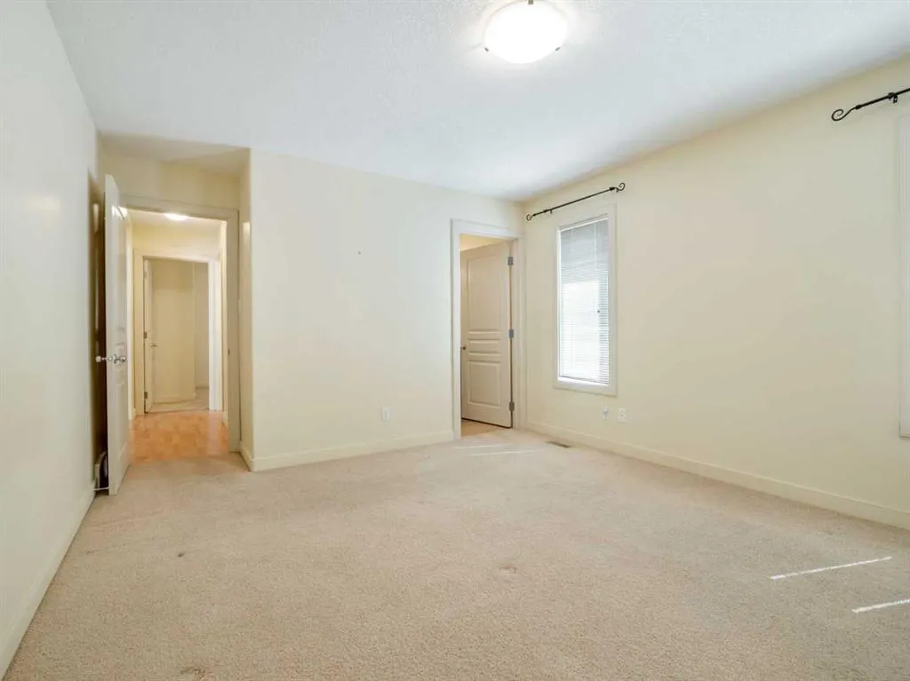 122 Mildred Dobbs Boulevard N
