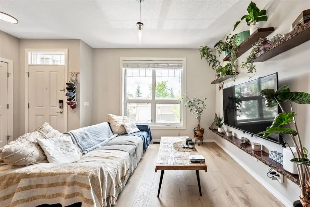 324 Cranfield Common SE