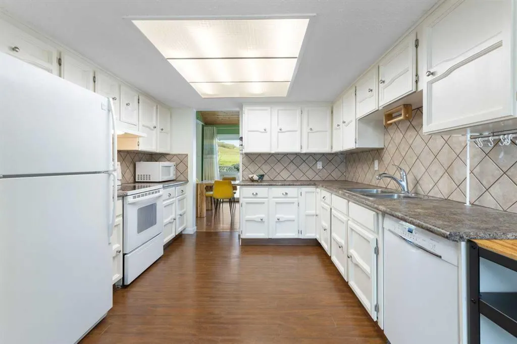 228 Theodore Place NW, #43