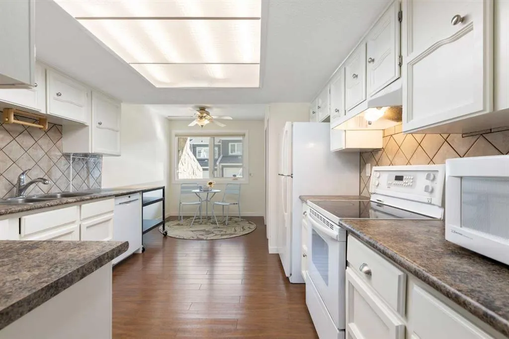228 Theodore Place NW, #43