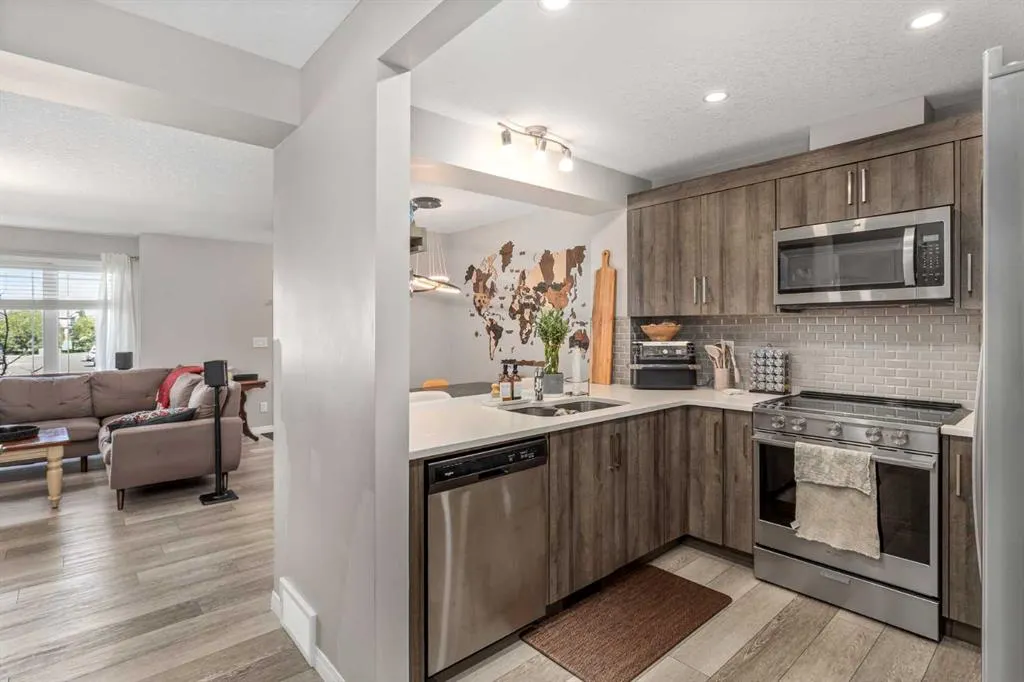203 Windford Crescent SW