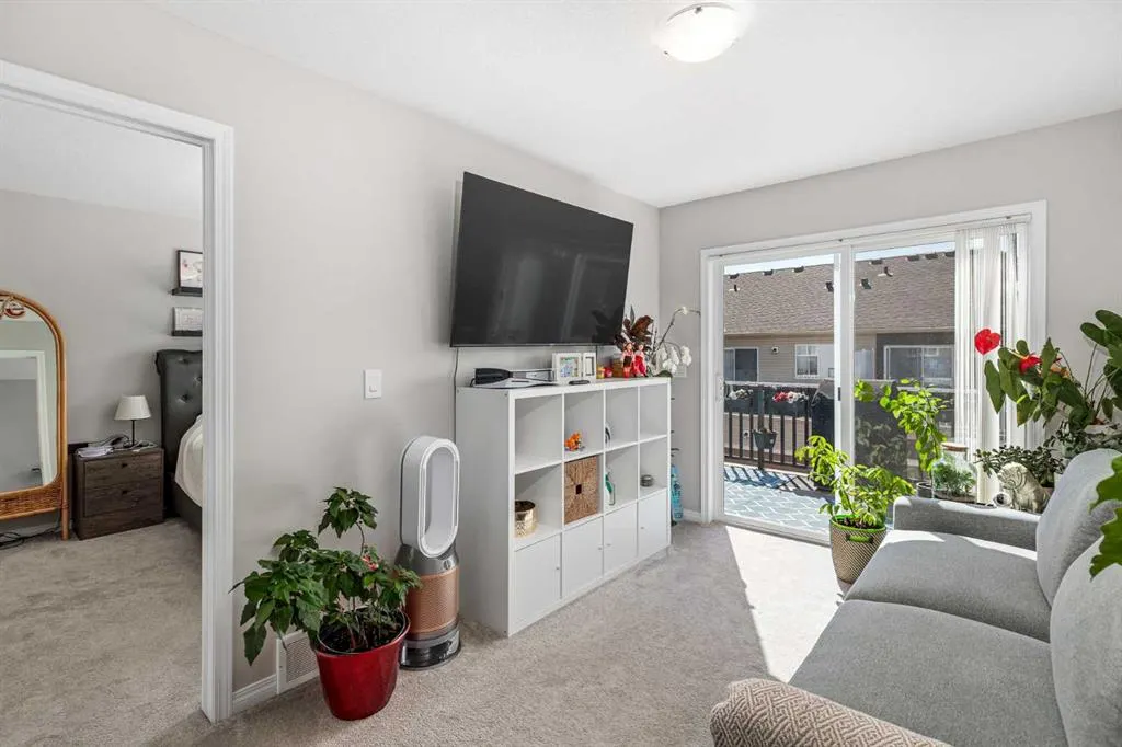 203 Windford Crescent SW
