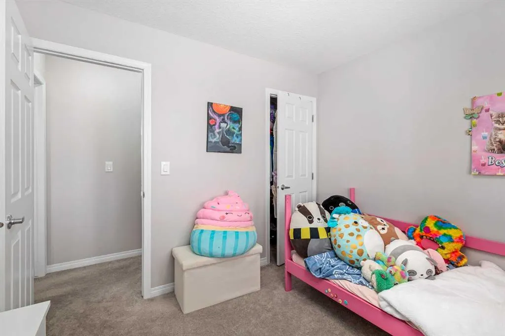 203 Windford Crescent SW