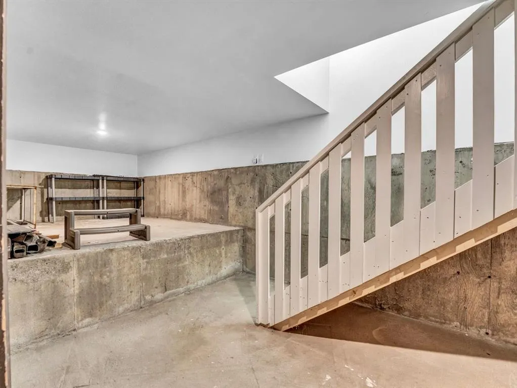 38 Rossland Crescent SE