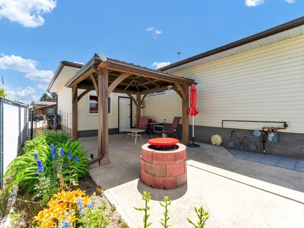 38 Rossland Crescent SE