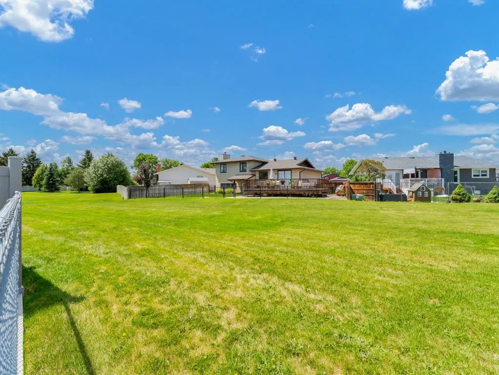 38 Rossland Crescent SE