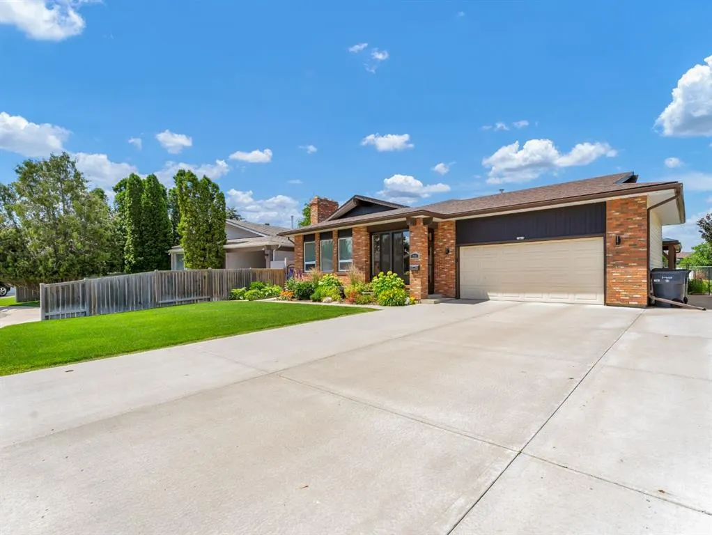 38 Rossland Crescent SE