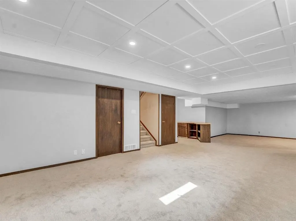 38 Rossland Crescent SE