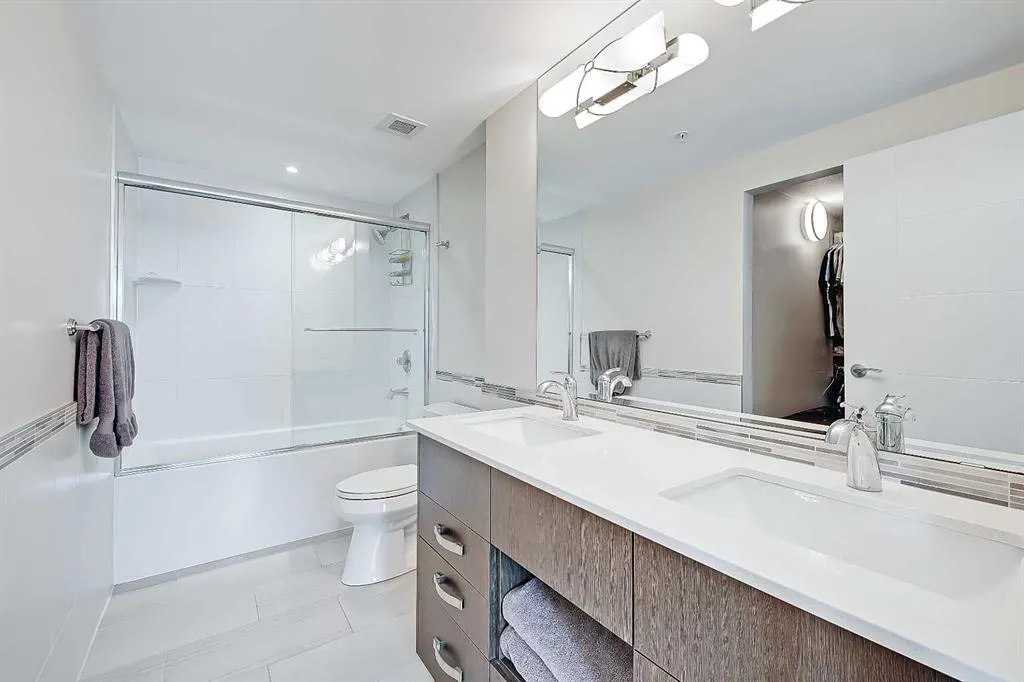 930 6 Avenue SW, #2306