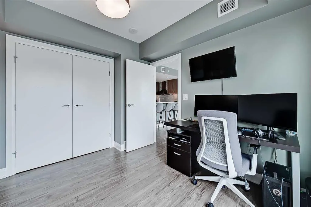 930 6 Avenue SW, #2306