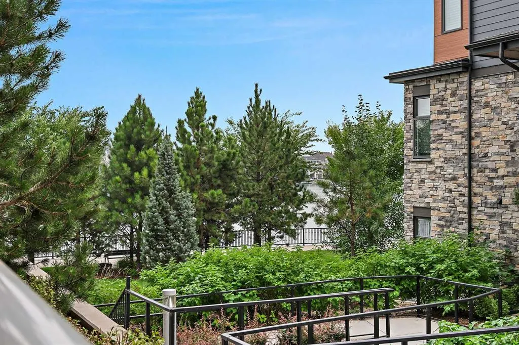 11 Mahogany Circle SE, #104