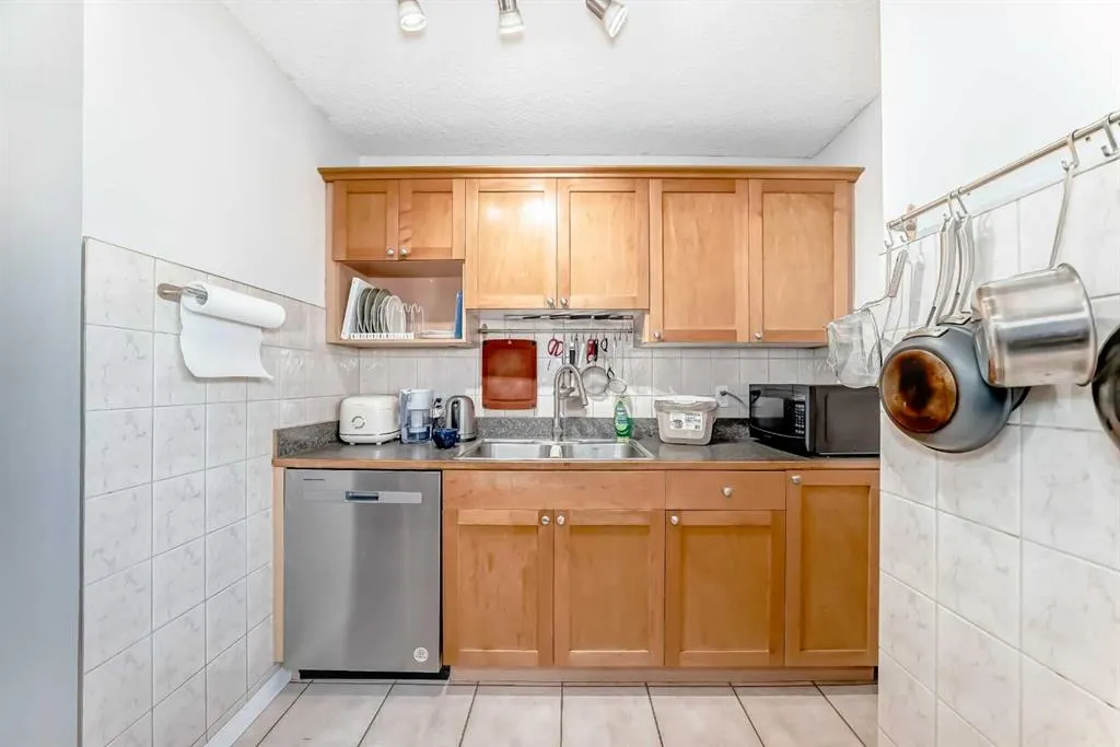 1334 12 Avenue SW, #601