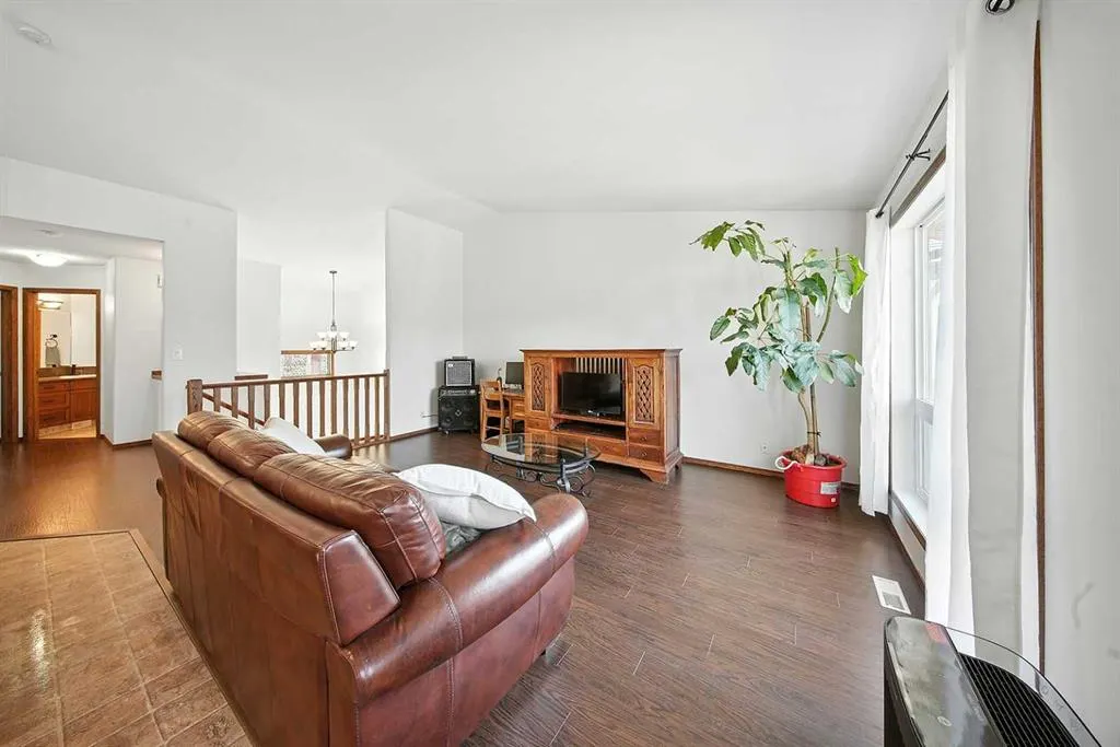 144 Kentwood Drive