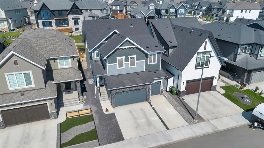 252 Marina Grove SE
