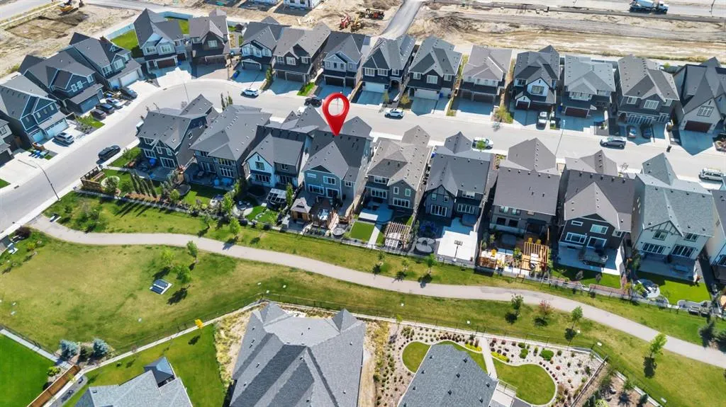 252 Marina Grove SE