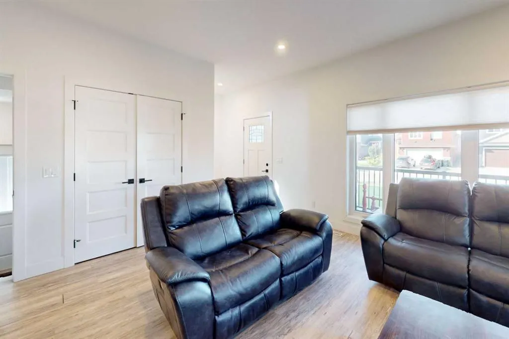 153 Warren Road