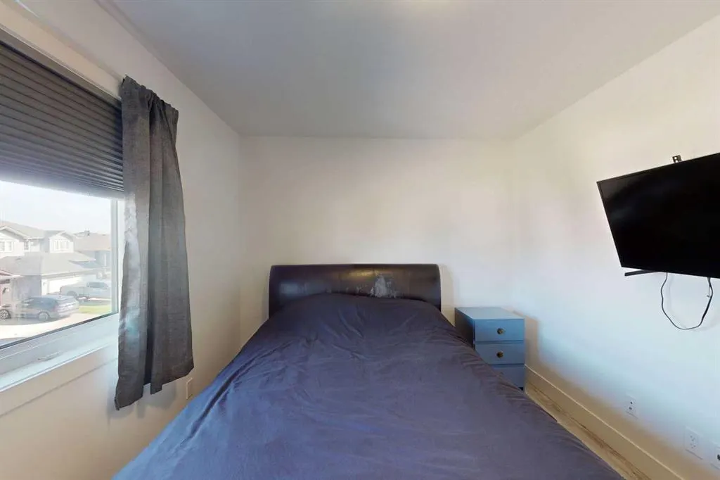 153 Warren Road