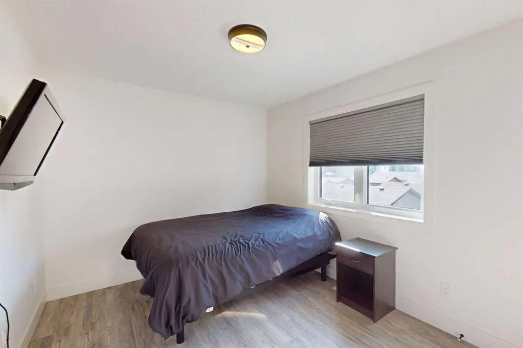 153 Warren Road