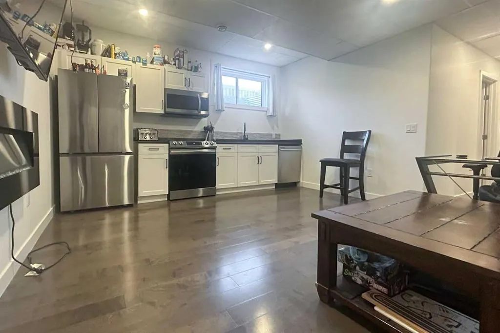 153 Warren Road