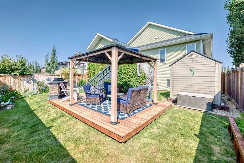 5821 62 Ave