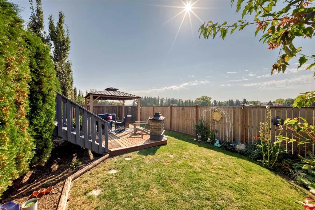 5821 62 Ave