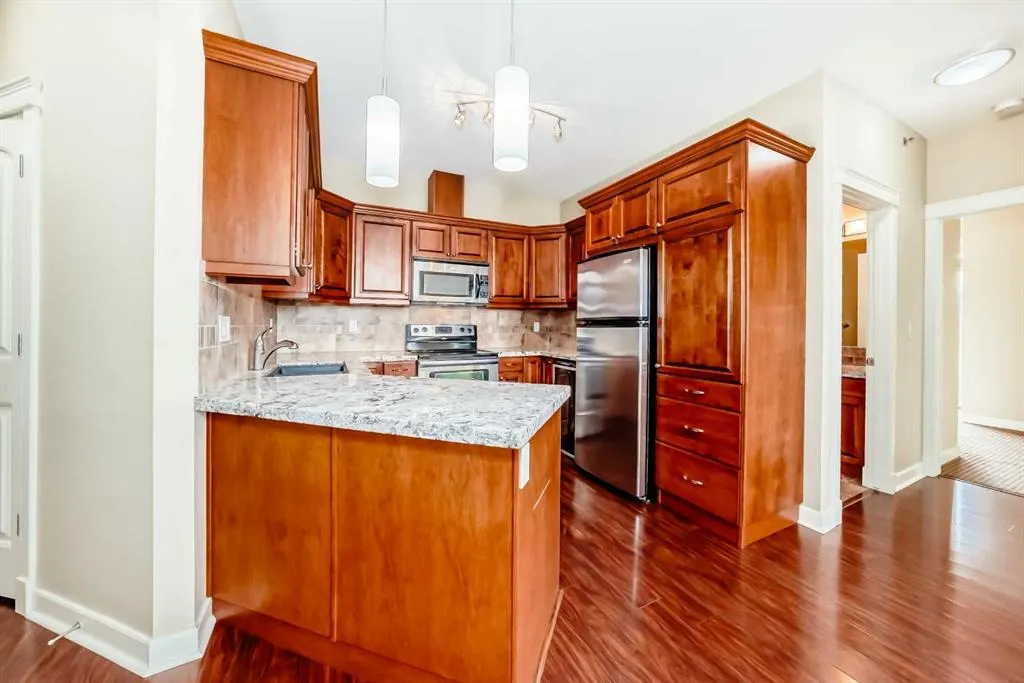 4707 50 Street, #401
