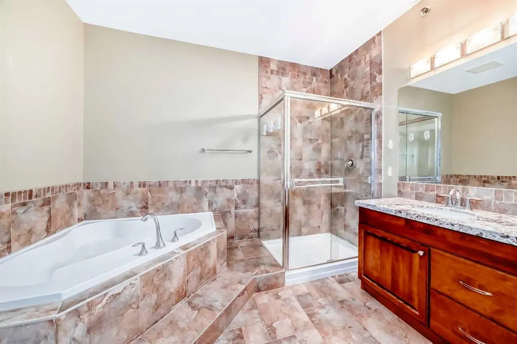 4707 50 Street, #401