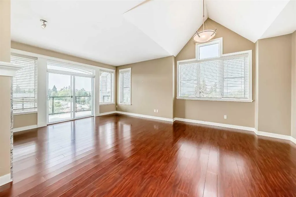 4707 50 Street, #401