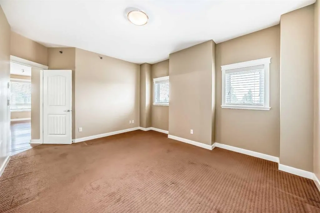 4707 50 Street, #401