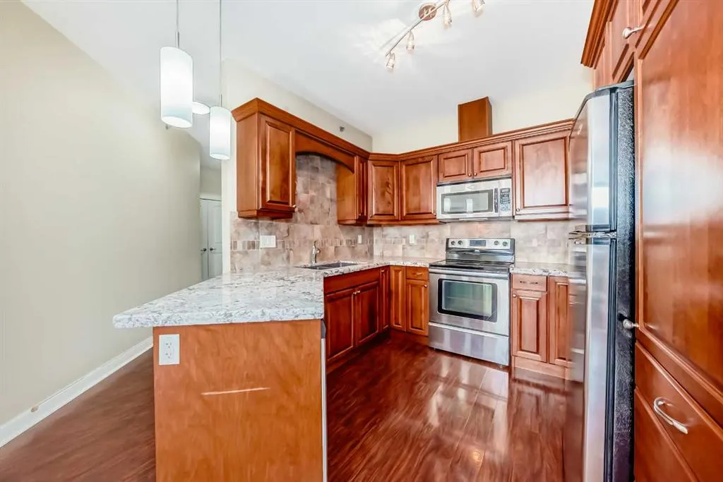 4707 50 Street, #401