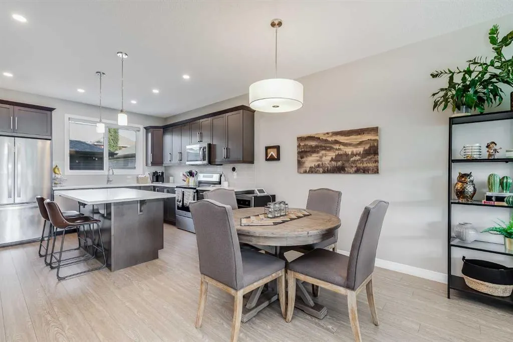 62 Legacy Glen Way SE