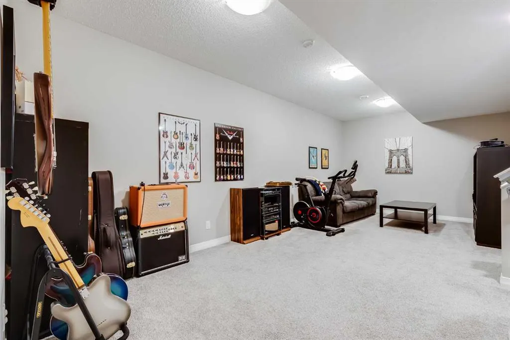 62 Legacy Glen Way SE