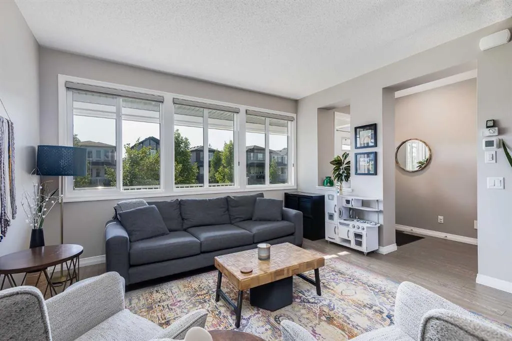 62 Legacy Glen Way SE
