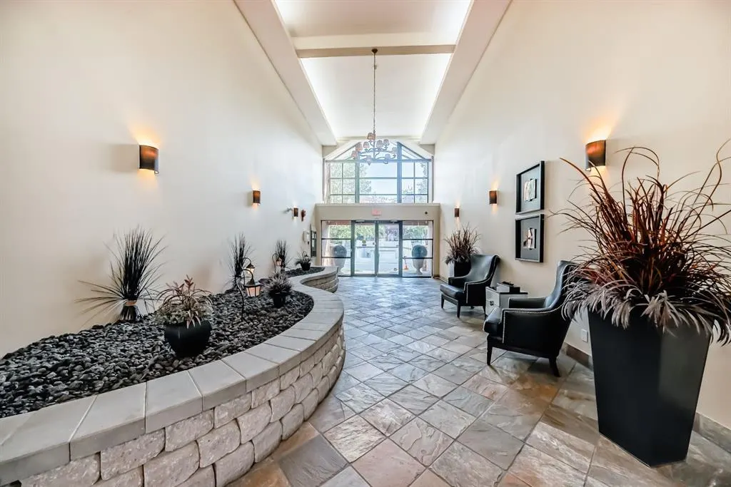 60 24 Avenue SW, #115